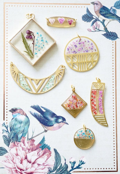 Real Pressed Flowers in Resin, Gold Dog Necklace in Blue and Pink - Furr Baby Gifts