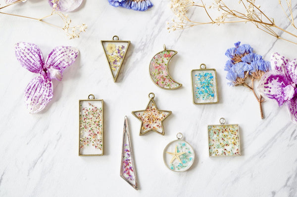 Real Pressed Flowers in Resin, Gold Dog Necklace in Blue and Pink - Furr Baby Gifts